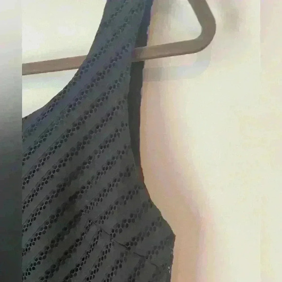 Everly Black Dress with Lace Pattern and Gold Zipper in Back Lined Size Small - Picture 11 of 16